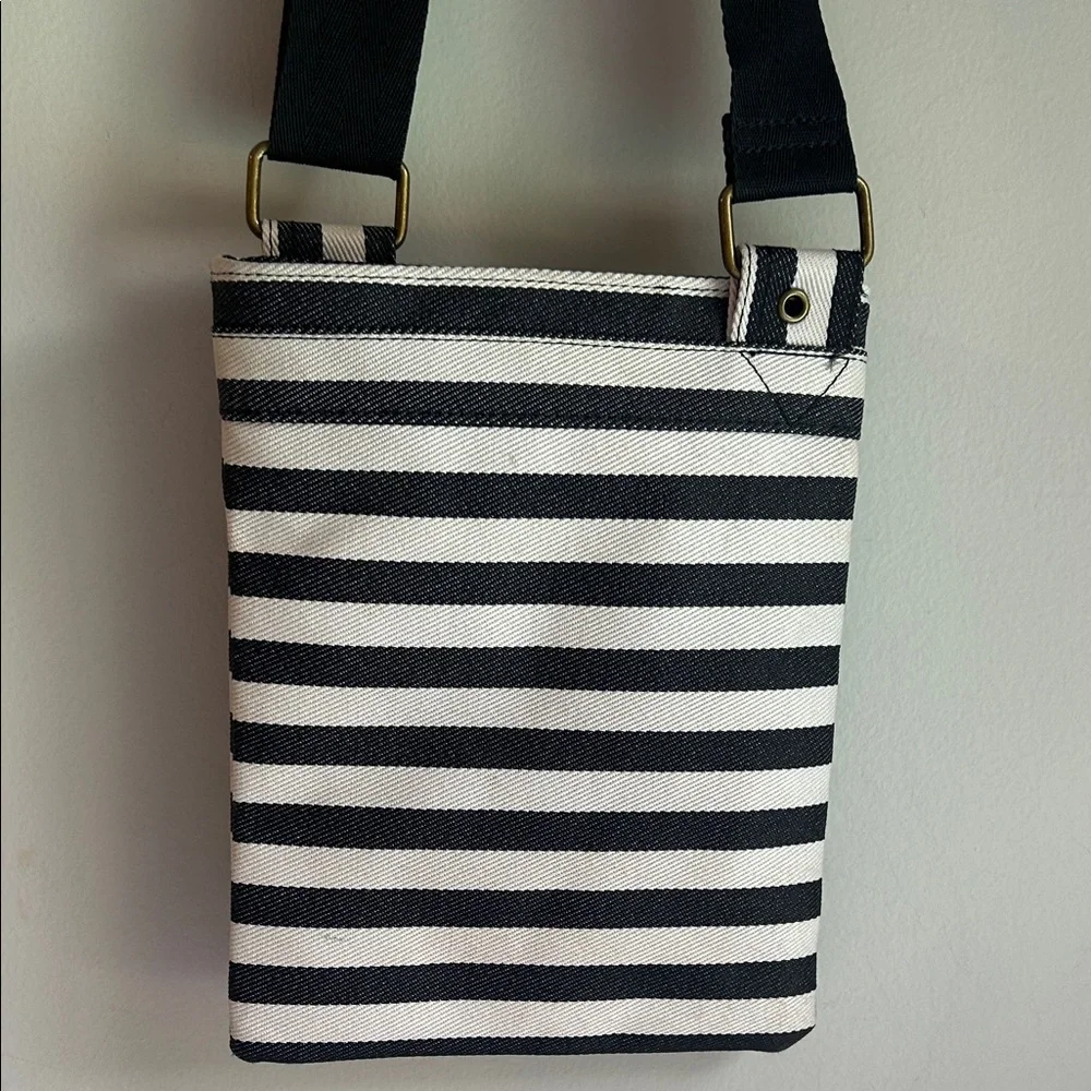 Dakine Jive Black Stripes Crossbody Bag